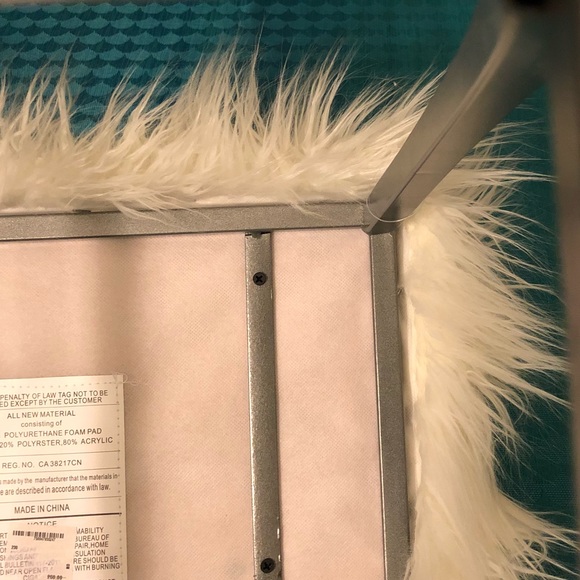 Uma faux fur footstool - Picture 4 of 8